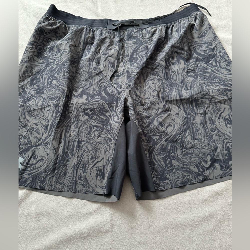 Under Armor Board Shorts XXL